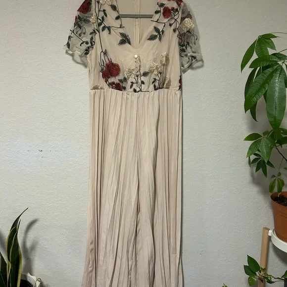 Elegant Boho Champagne Tone Floral Embroidered Patchwork Pleated Jumpsuit - Picture 2 of 9